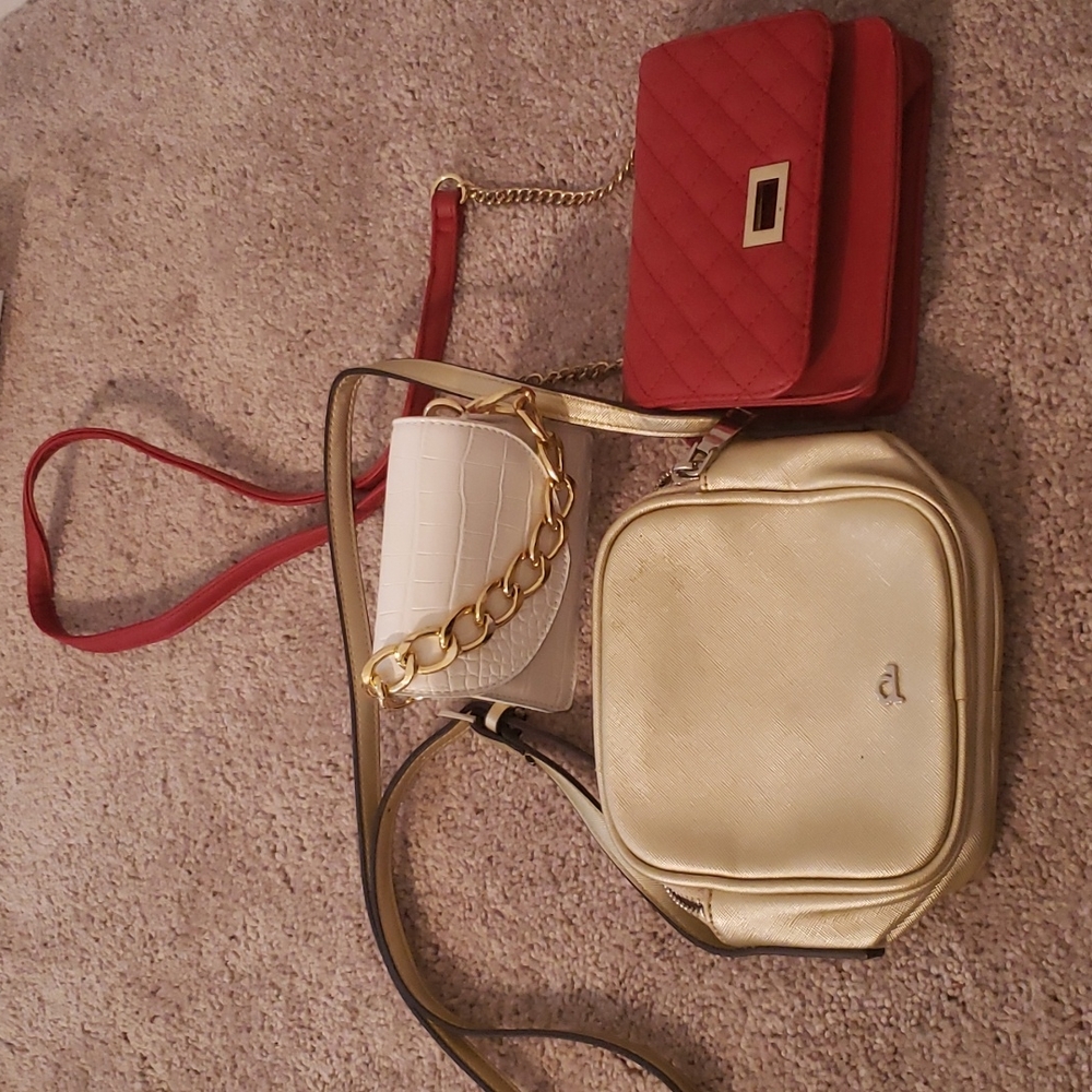 3 fashionable cross body bags for girls